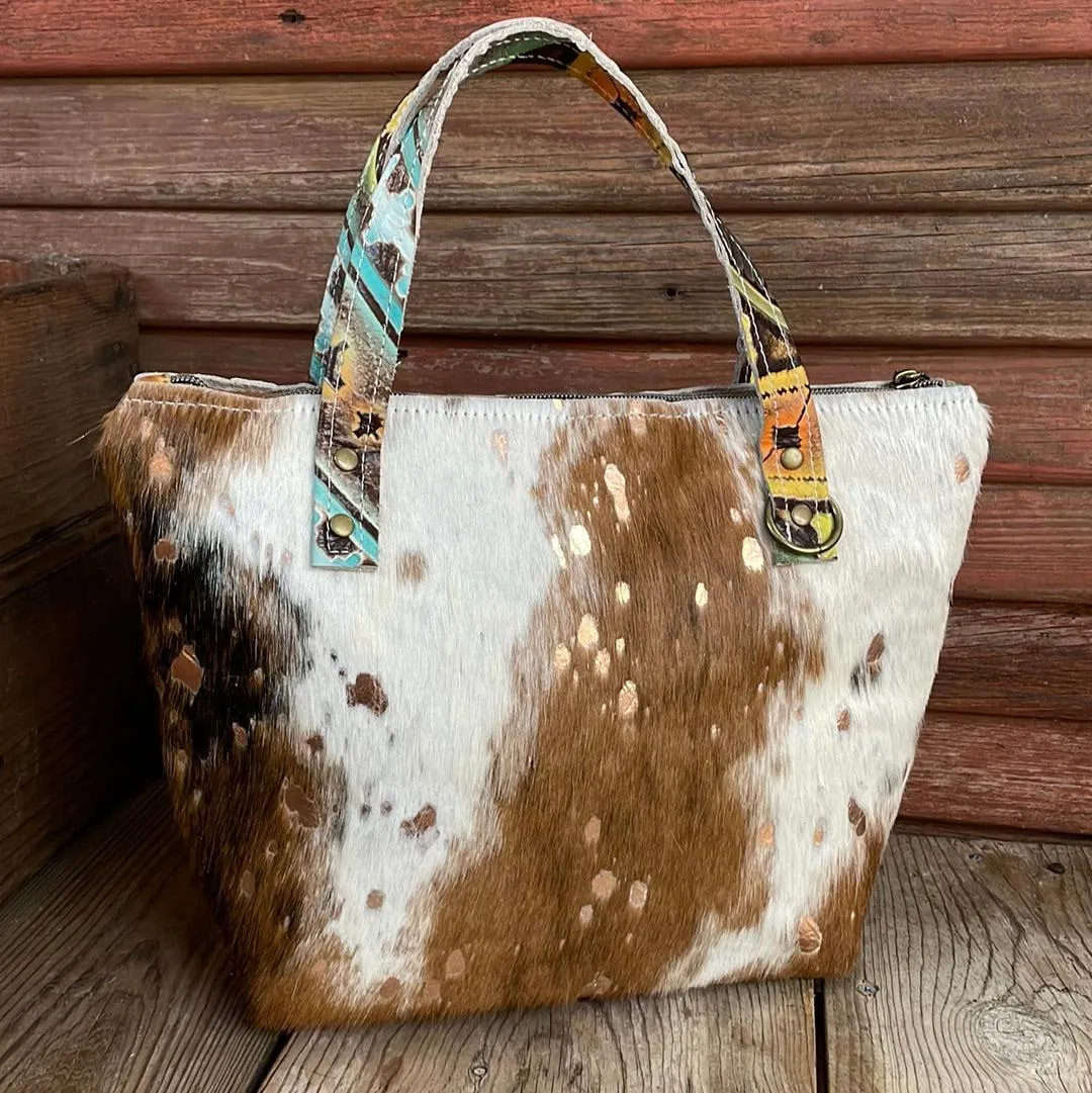 027 Feed Bag - Tricolor Acid w/ Aurora Navajo
