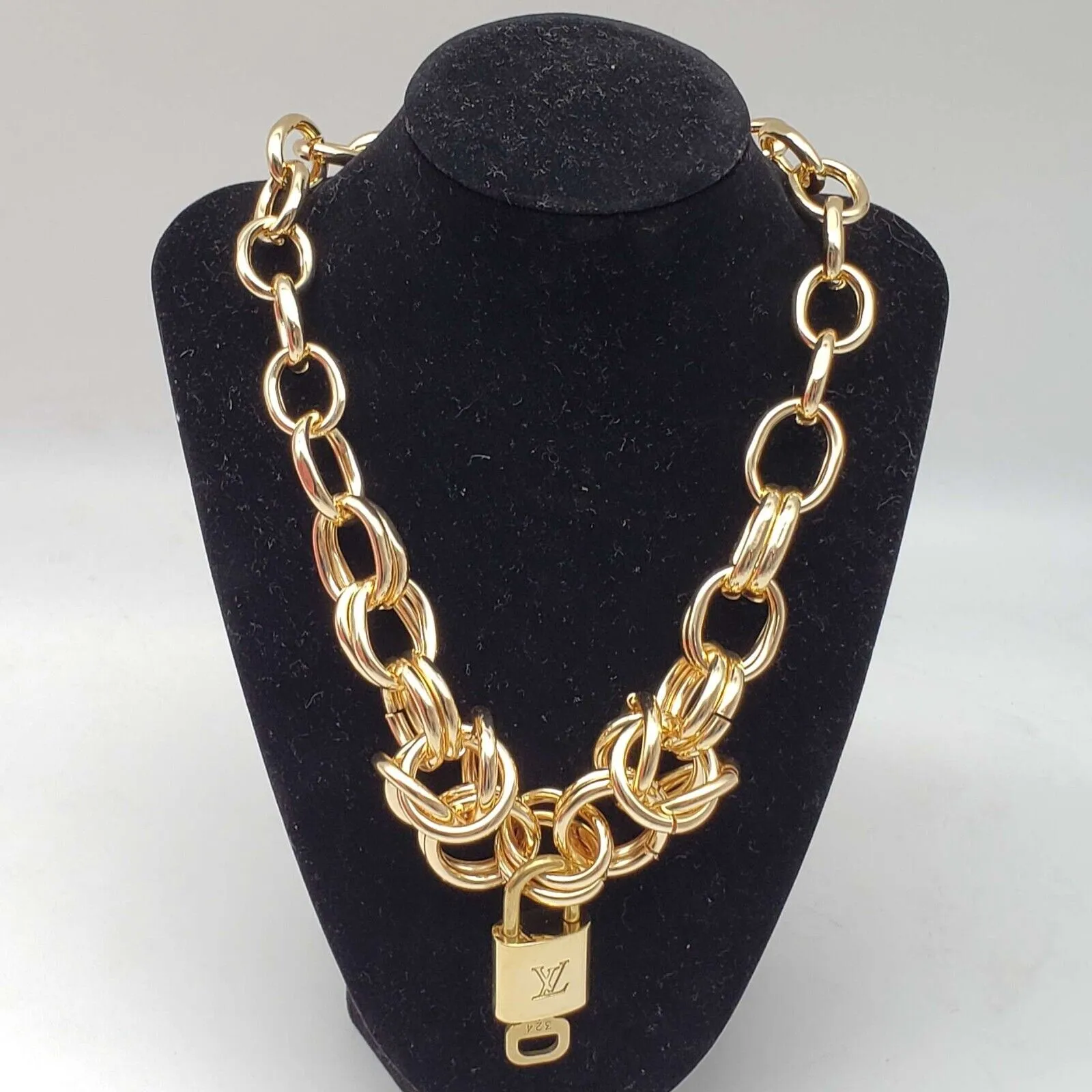 100% Auth Louis Vuitton Lock & Key with Unbranded Gold Plated Chain Necklace