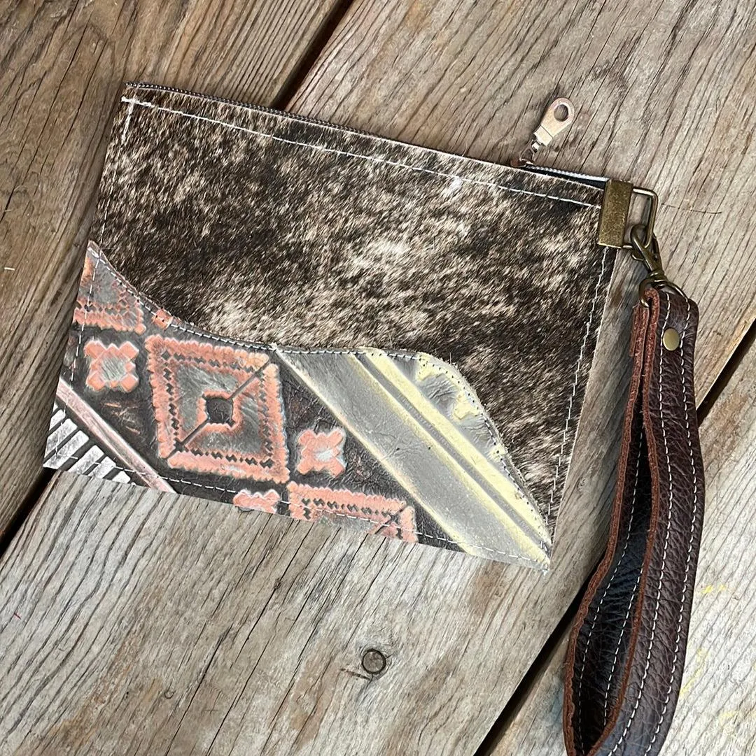 106 Make-up bag - Brindle w/ Adobe Navajo
