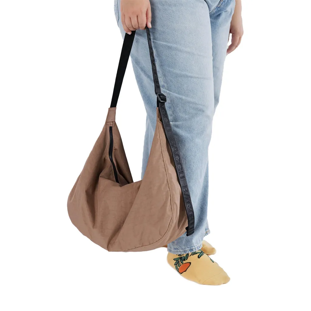 Baggu Large Nylon Crescent Bag, Cocoa