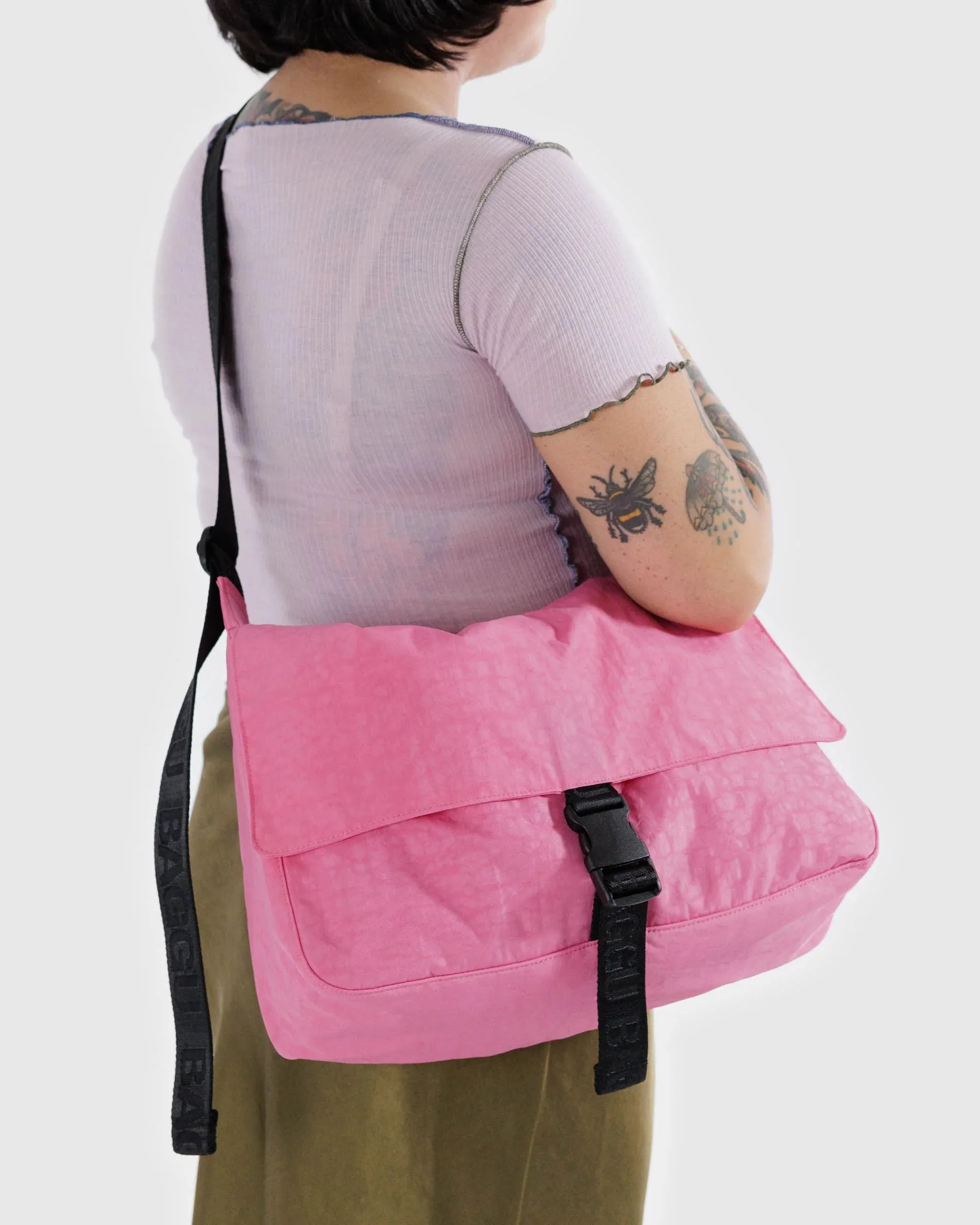 Baggu | Nylon Messenger Bag | Azalea Pink