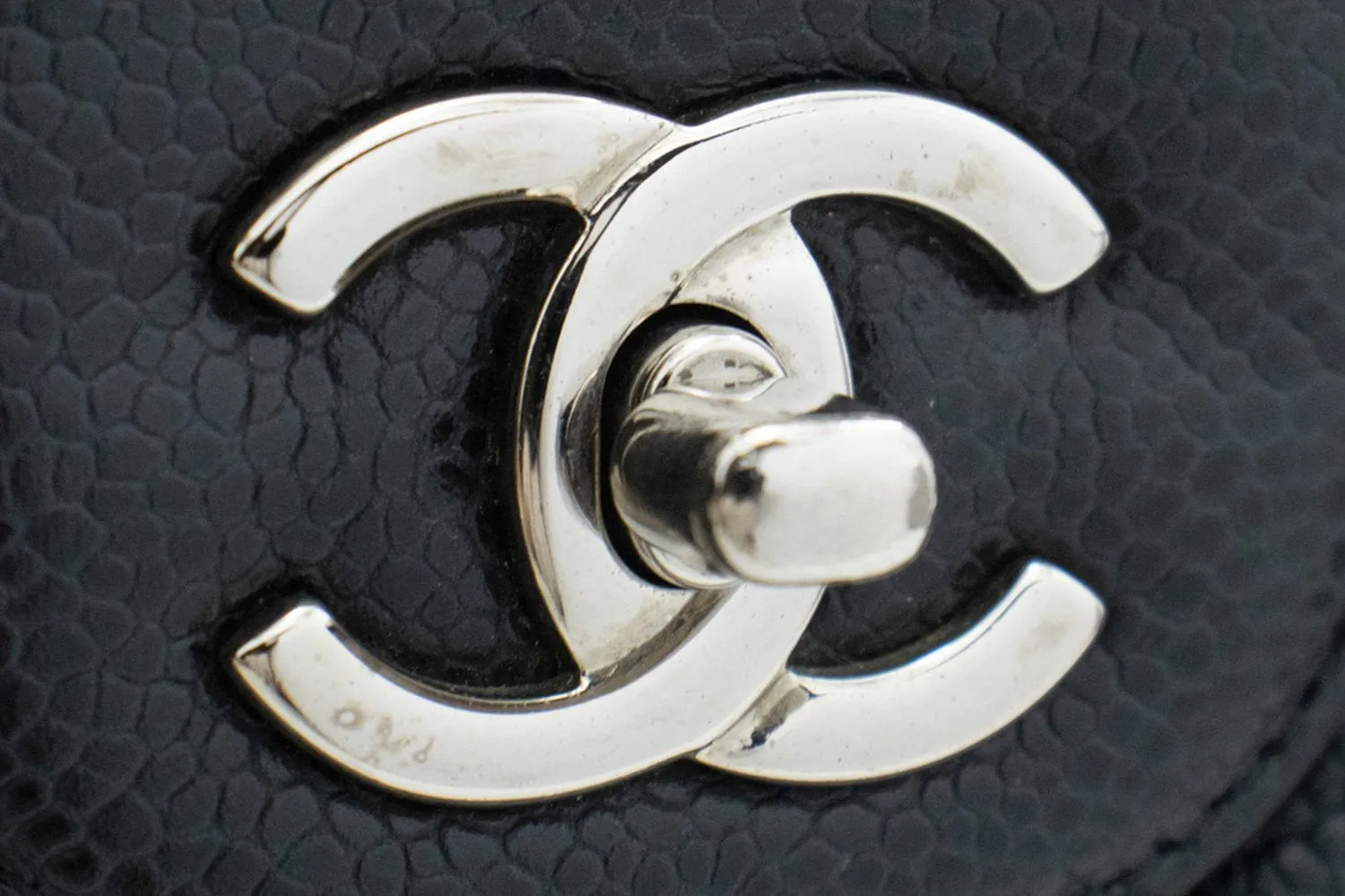 CHANEL Grained Calfskin Large Chain Shoulder Bag W Flap SV Classic L06