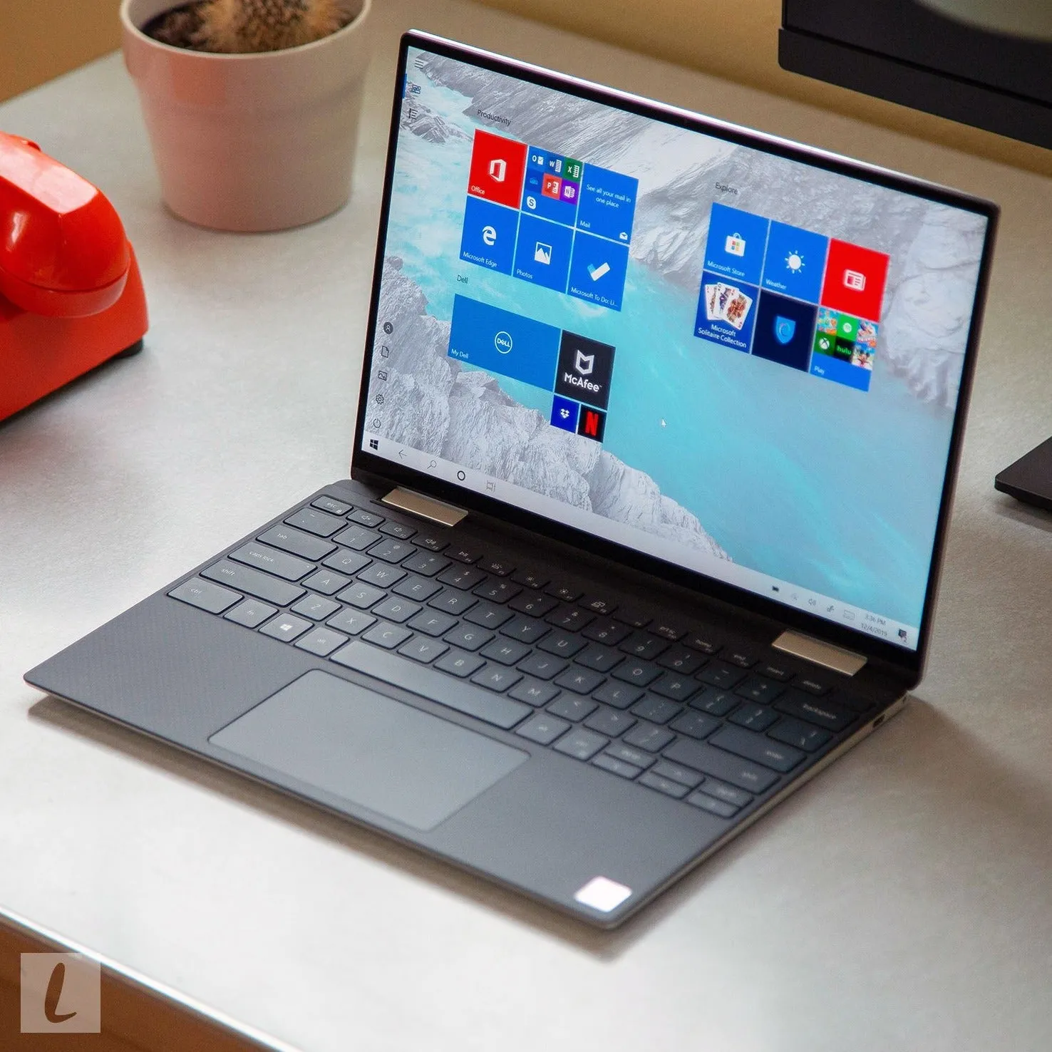 Dell XPS 13 2 in 1 Laptop - The world smallest 13" Laptop 7th Generation Intel Core Processor 16GB 500SSD Core i7 90% New