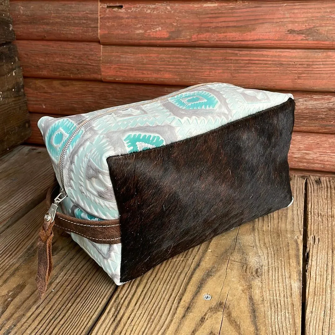 Dutton - Dark Brindle w/ Turquoise Sand Aztec
