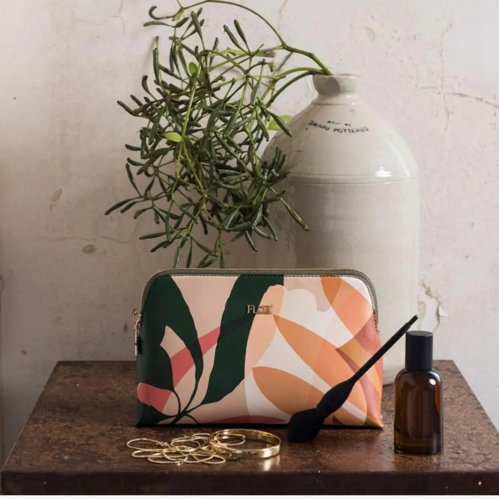 Flox - Cosmetic Case - Medium - Whenua Design