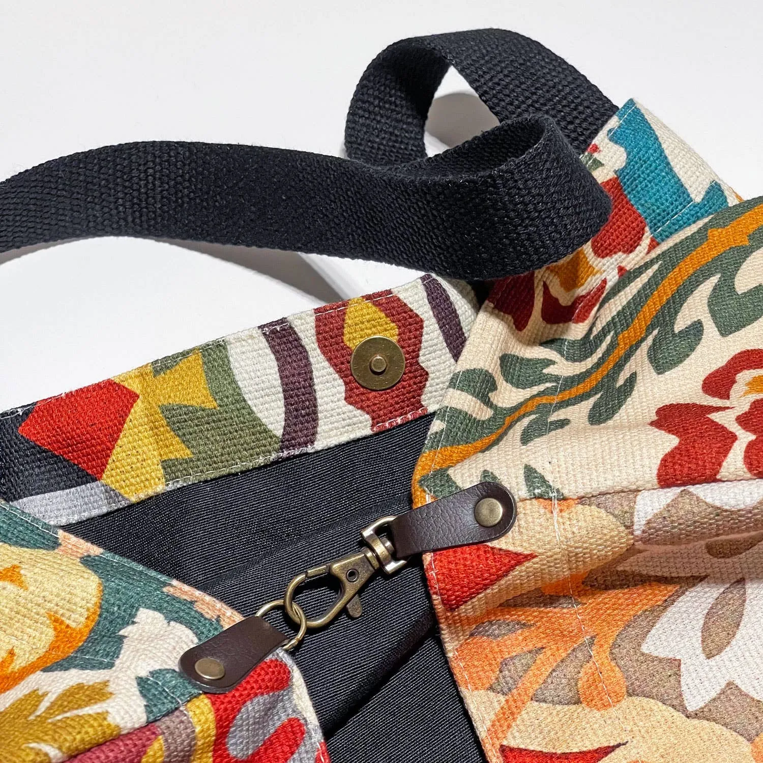 LARGE TILES TOTE BAG
