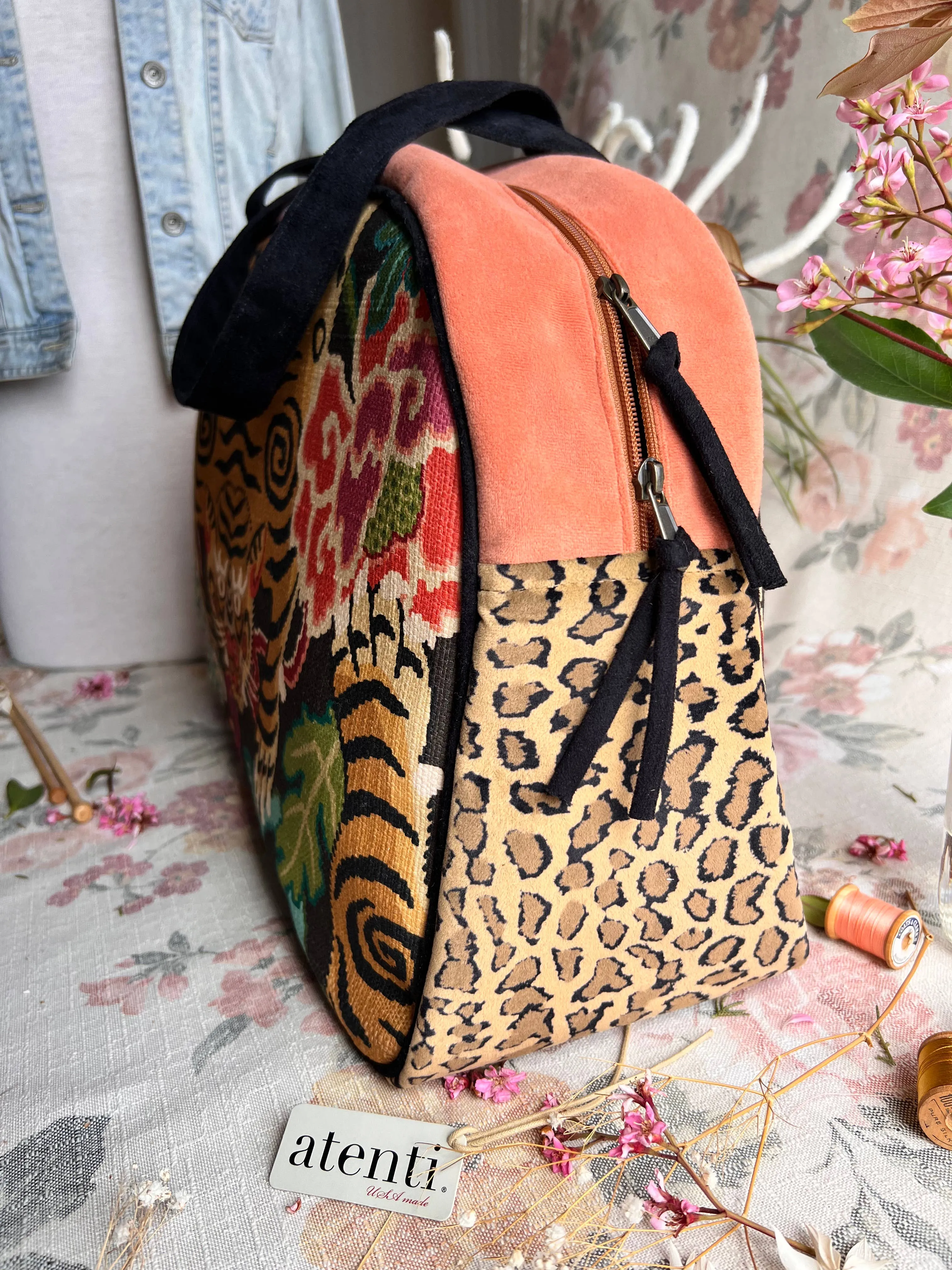 LE TIGRE OVERNIGHTER WEEKENDER TRAVEL BAG