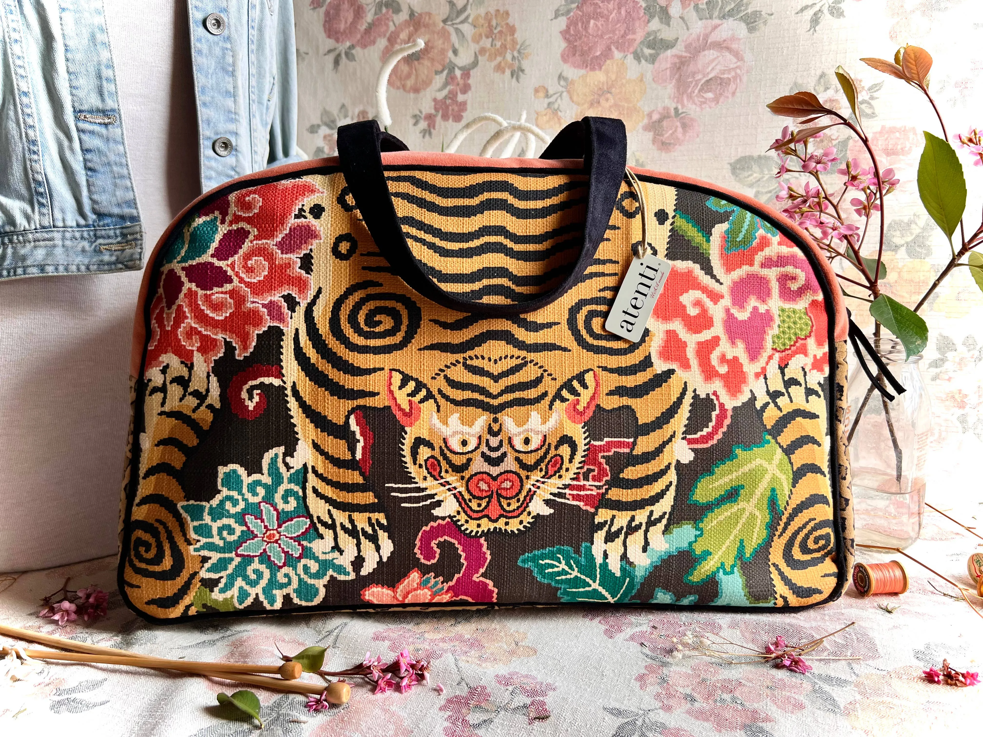LE TIGRE OVERNIGHTER WEEKENDER TRAVEL BAG