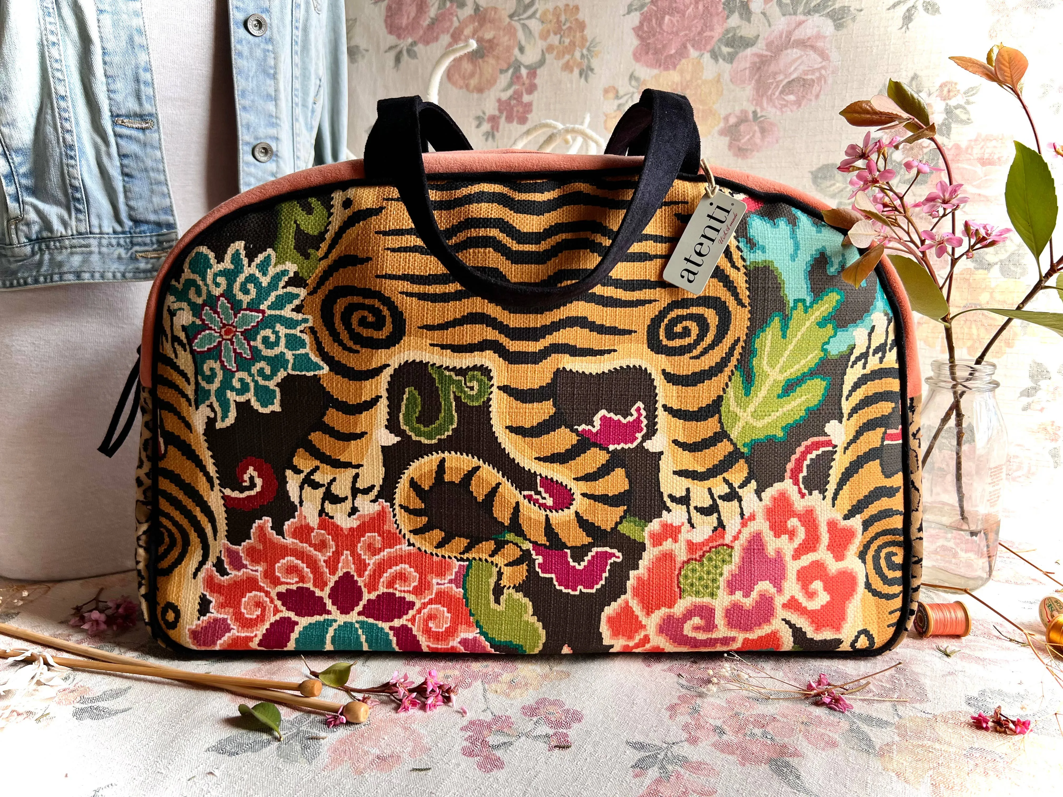 LE TIGRE OVERNIGHTER WEEKENDER TRAVEL BAG