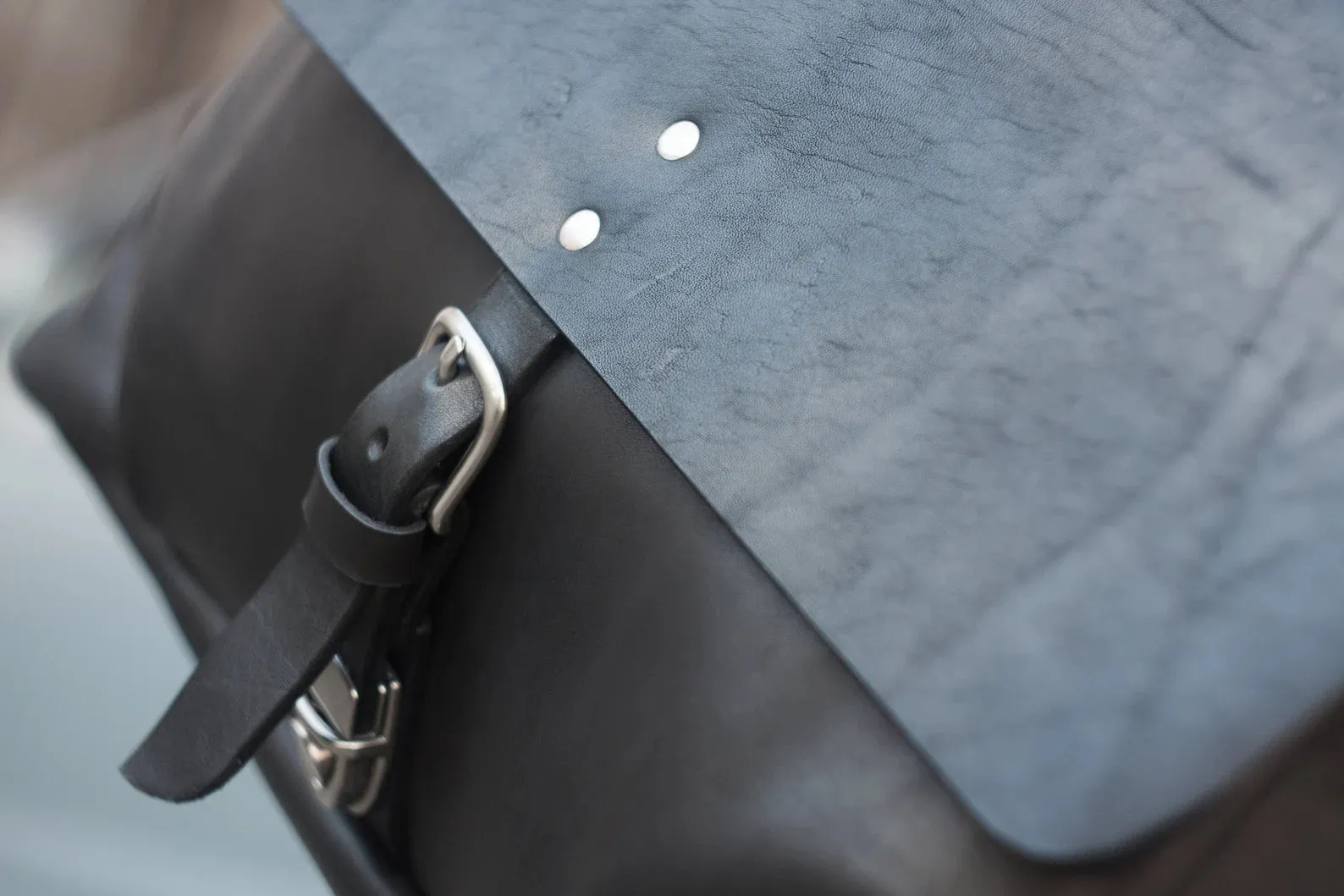 Leather Messenger Bag / crossbody bag