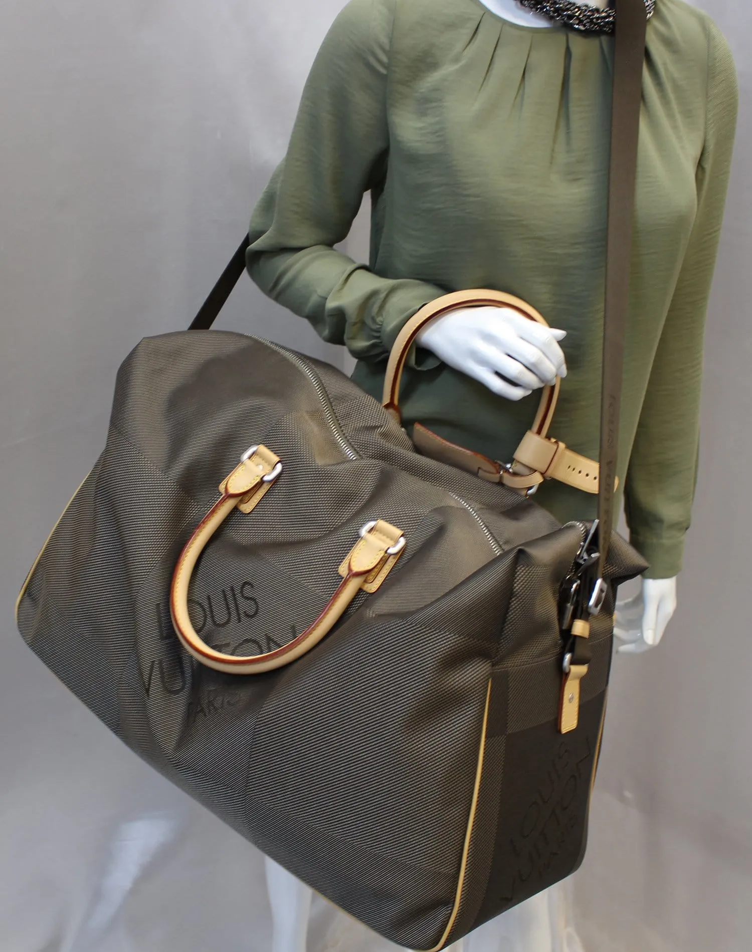 LOUIS VUITTON Damier Geant Souverain Travel Bag