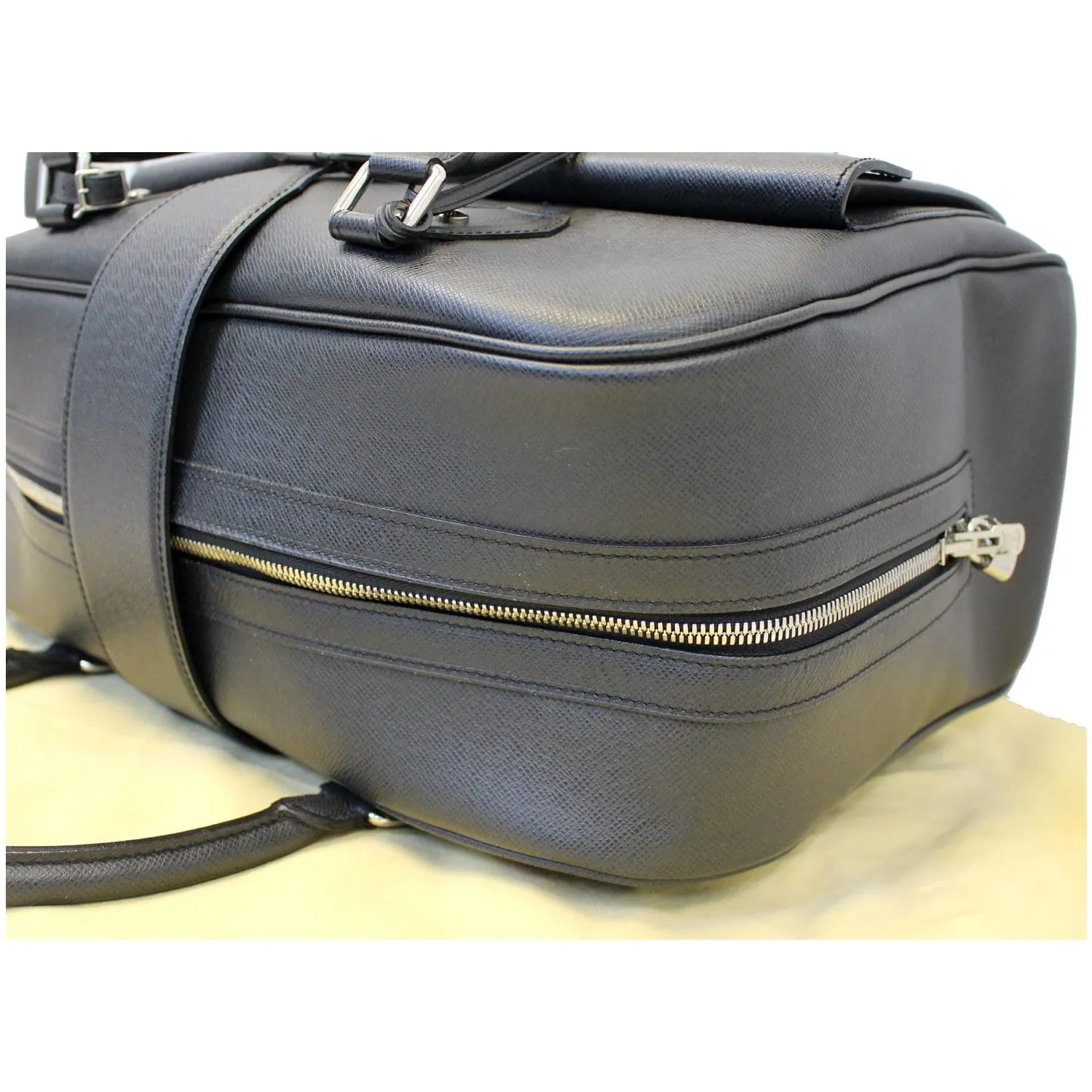 LOUIS VUITTON Ivan Taiga Leather Carry On Travel Bag Ardoise