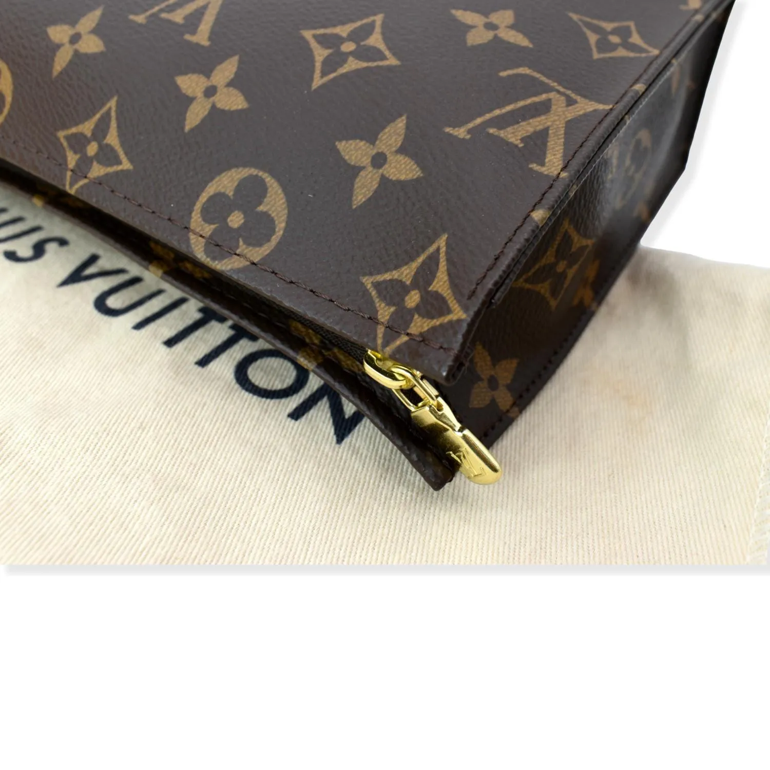 LOUIS VUITTON Toiletry 19 Monogram Canvas Cosmetics Pouch Brown