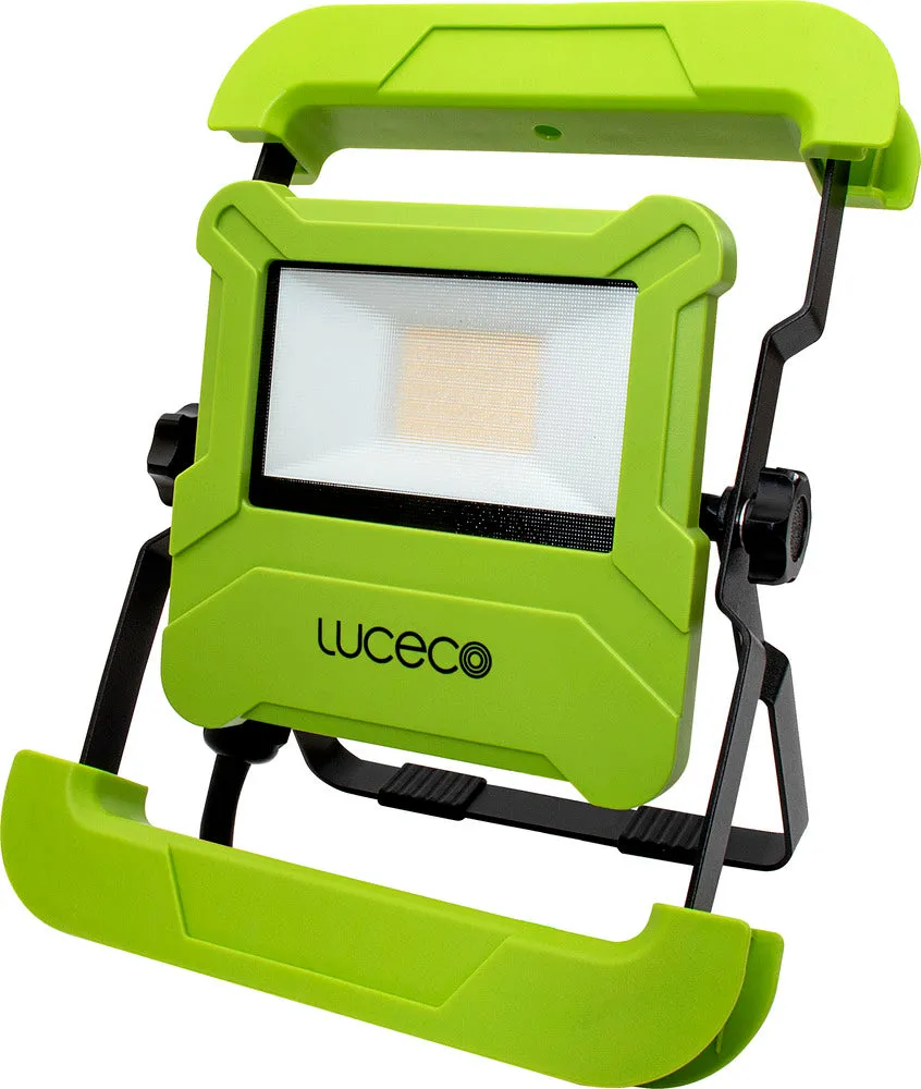 Luceco EFLDS30B50UK Foldable Compact Worklight with 13A Power Socket 30W 2400lm 5000K - 1.5M Cable & UK Plug
