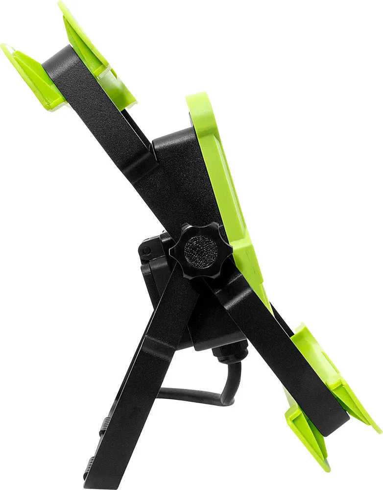Luceco EFLDS30B50UK Foldable Compact Worklight with 13A Power Socket 30W 2400lm 5000K - 1.5M Cable & UK Plug