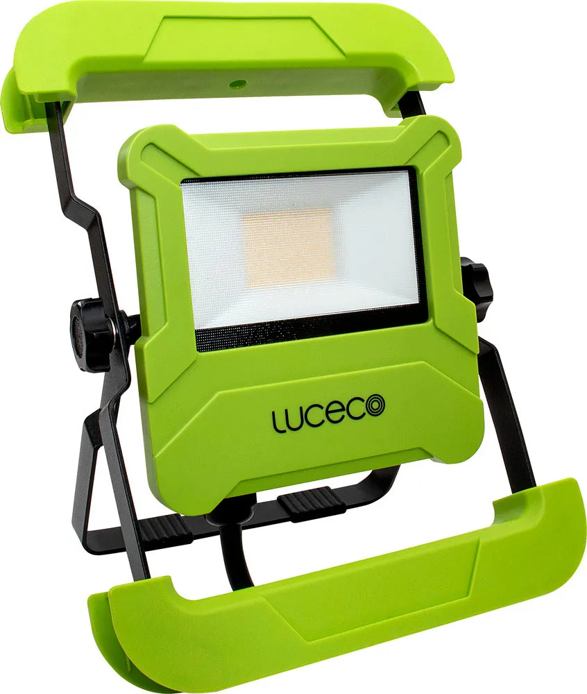 Luceco EFLDS30B50UK Foldable Compact Worklight with 13A Power Socket 30W 2400lm 5000K - 1.5M Cable & UK Plug