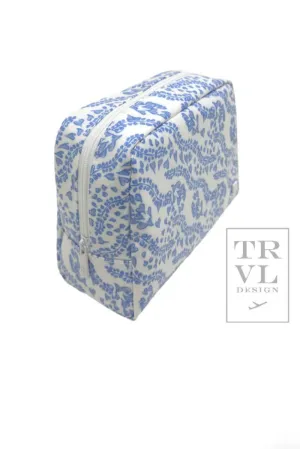 Luxe Gloss Wash Bag in All Hearts Blue