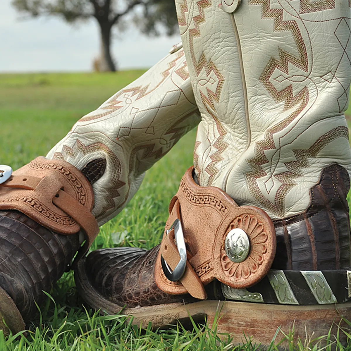 Martin San Carlos Tooled Tombstone Spur Straps