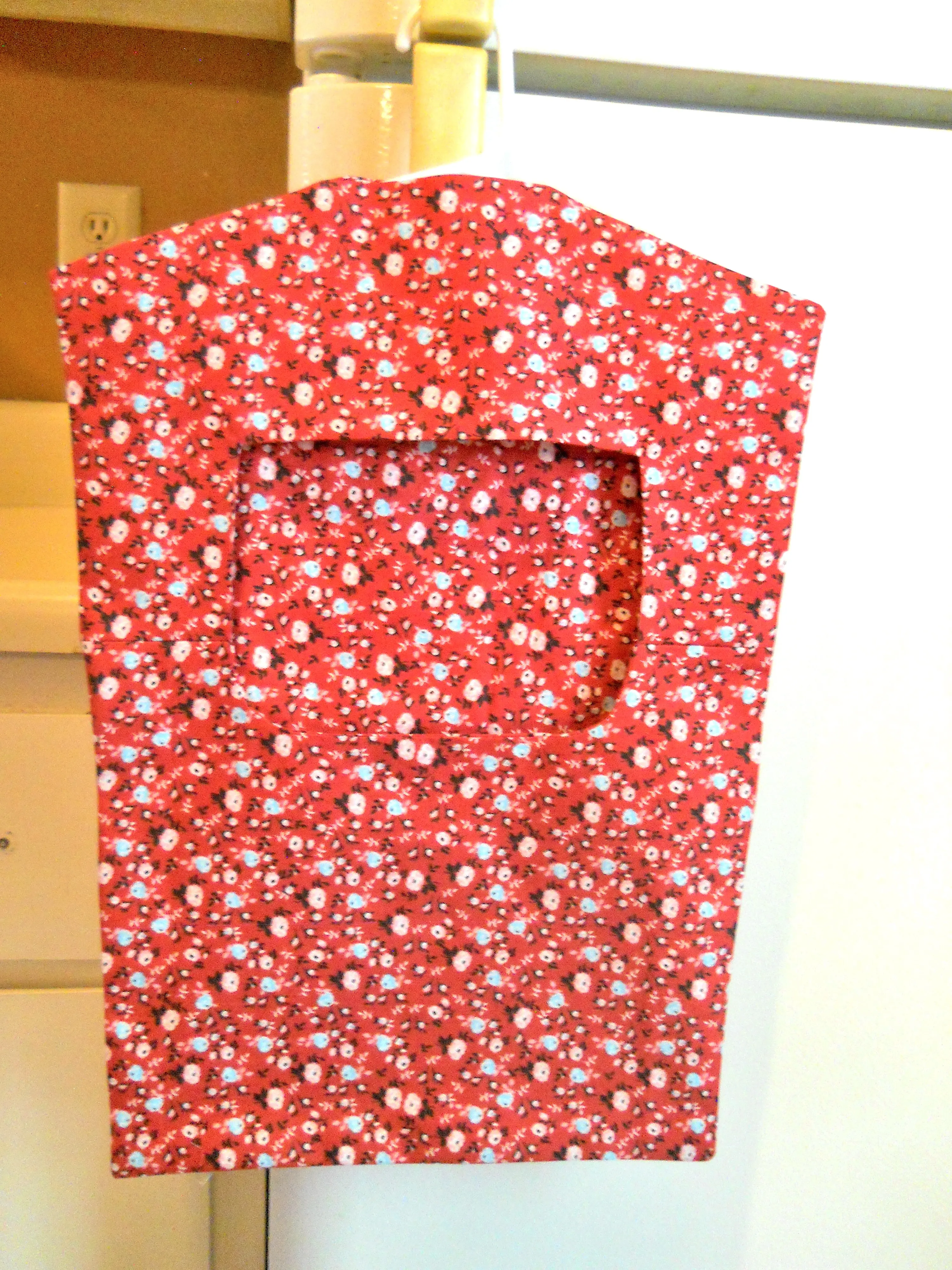 Old Fashioned Clothespin Bag in Red Calico