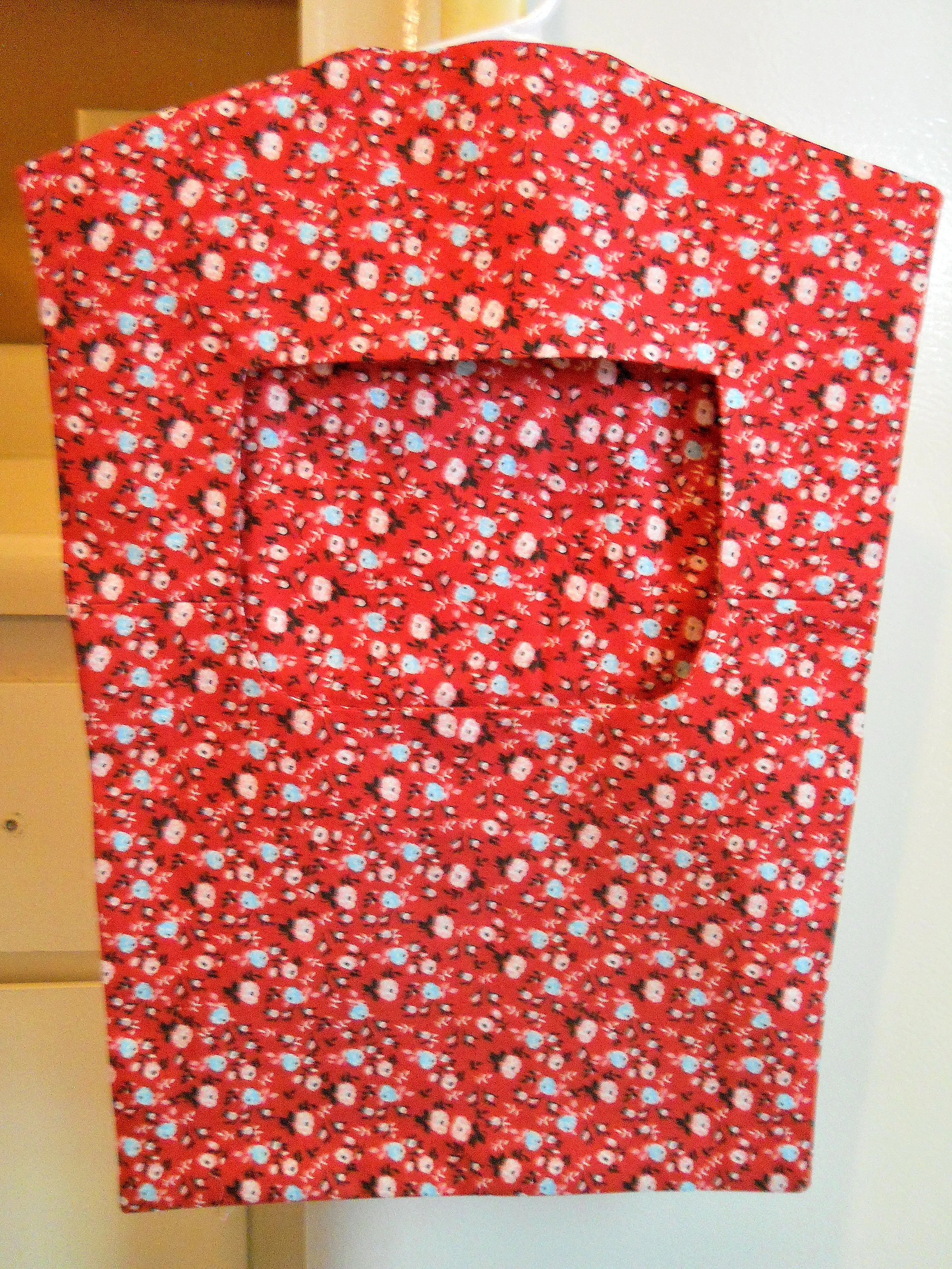 Old Fashioned Clothespin Bag in Red Calico