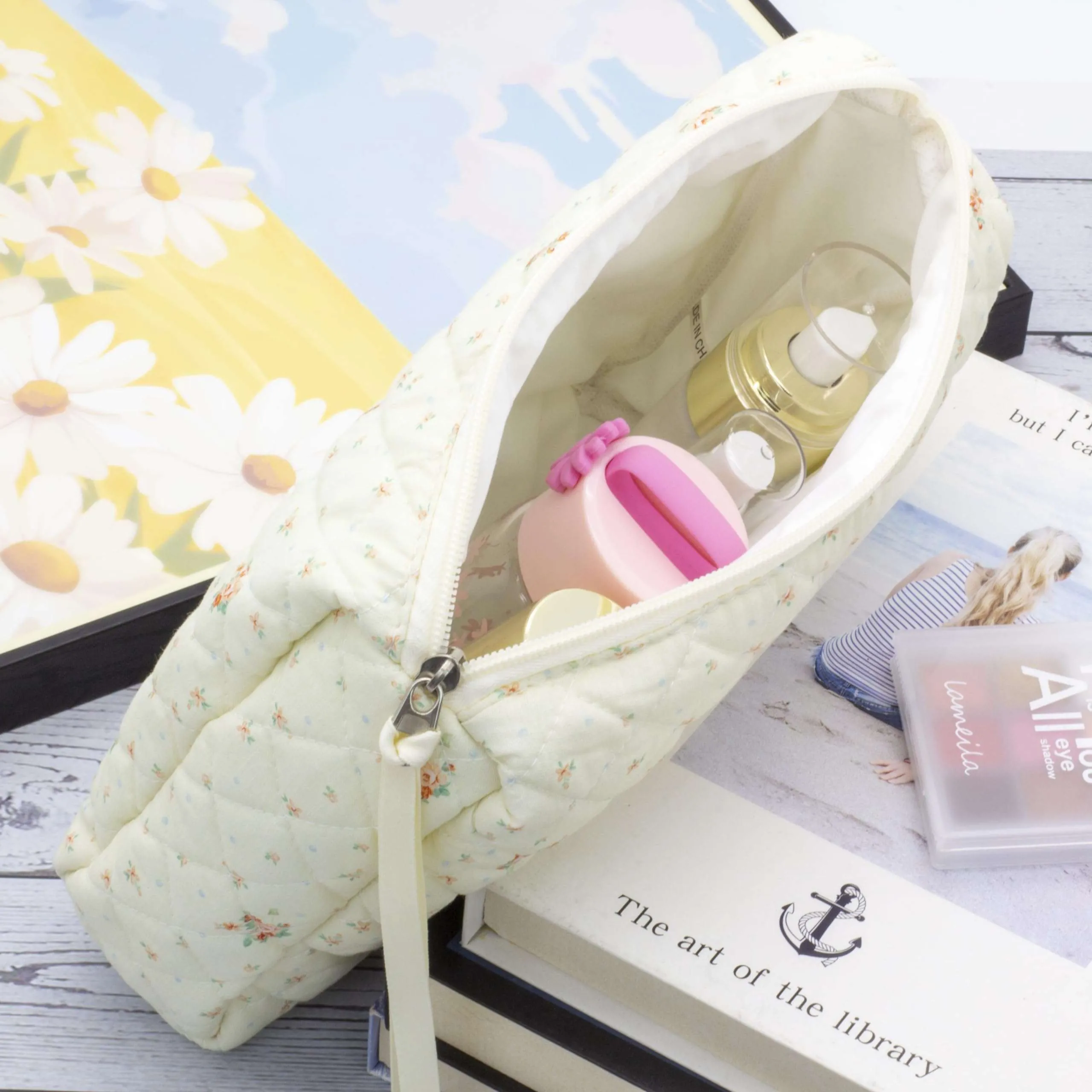 PAZIMIIK Cotton Makeup Bag for Women Large Quilted Travel Cosmetic Pouch Girls' Make Up Organizer,Floral White