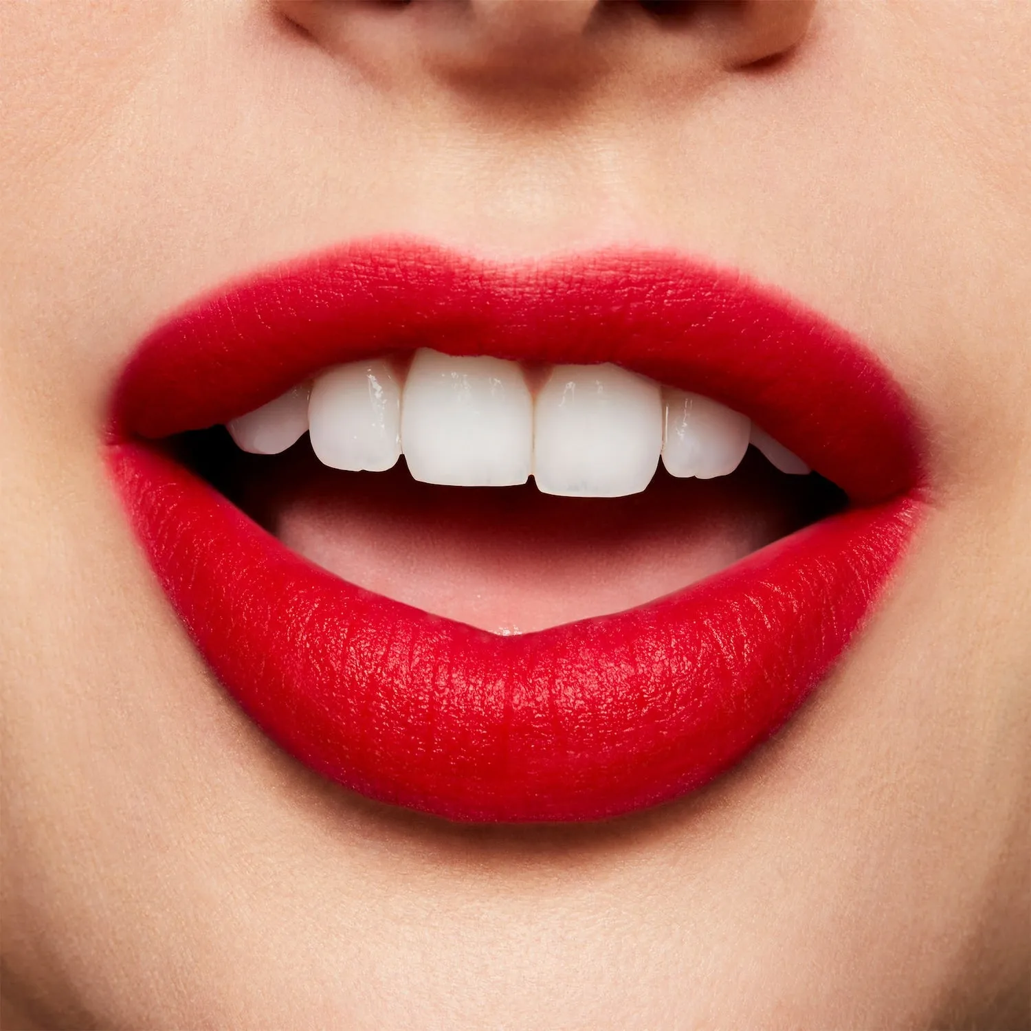 Son Kem MAC Powder Kiss Liquid Lipcolour