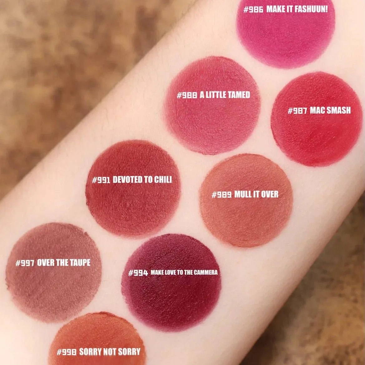 Son Kem MAC Powder Kiss Liquid Lipcolour