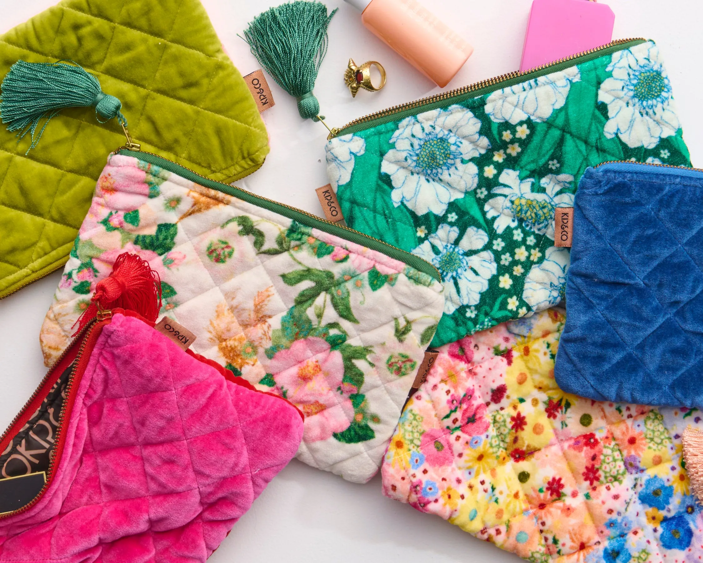 Sunday Stroll Velvet Cosmetics Purse