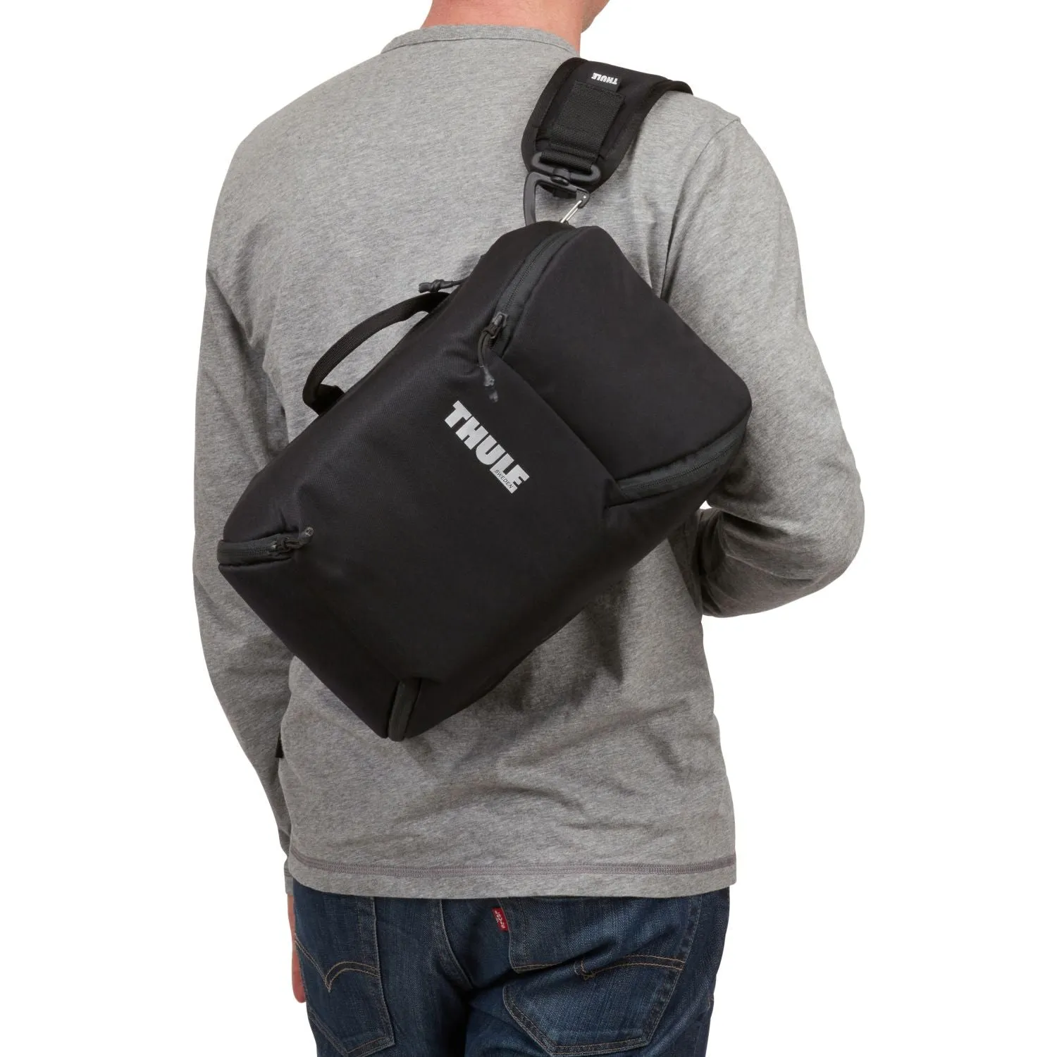 Thule Covert DSLR Backpack 32L