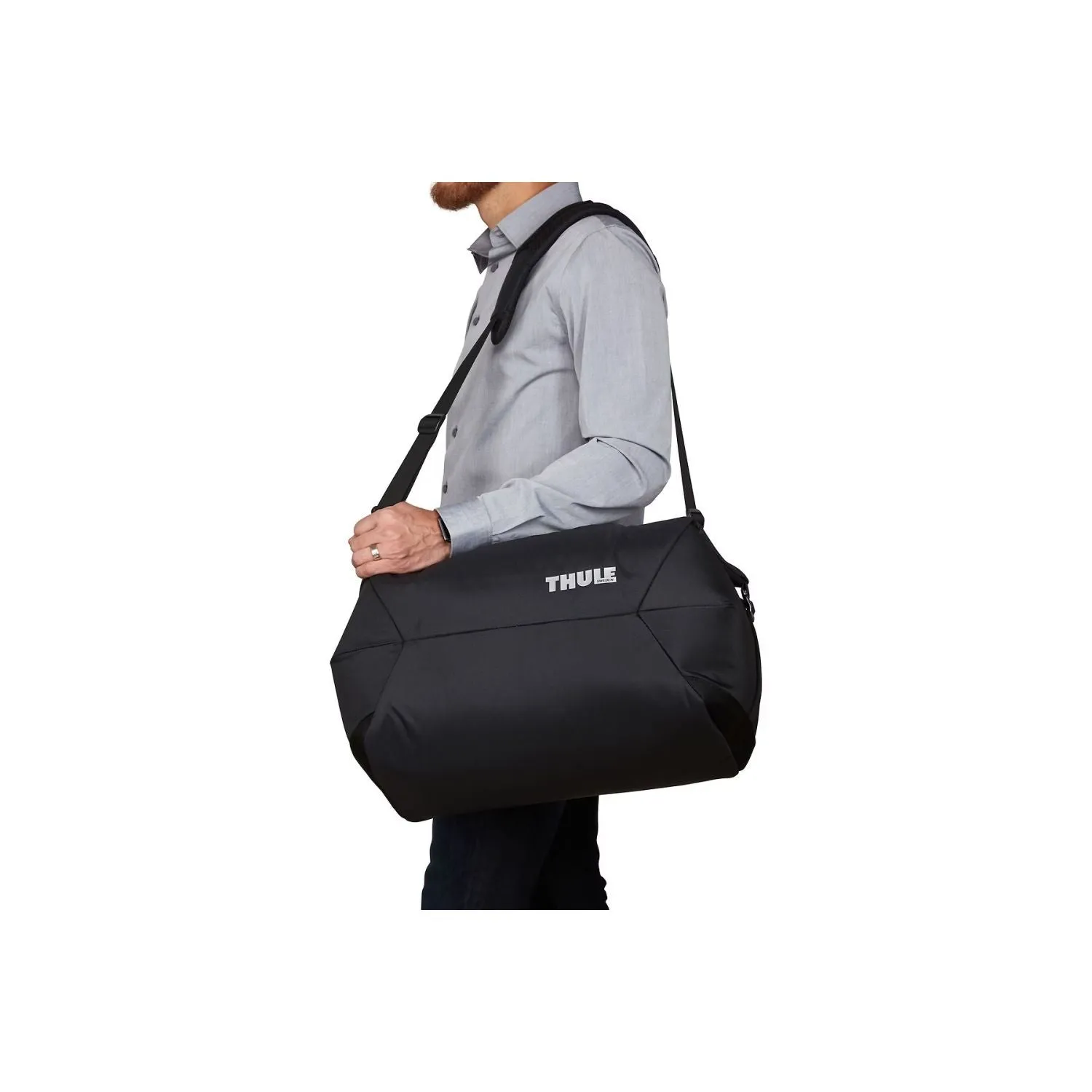 Thule Subterra Weekender Duffel 45L