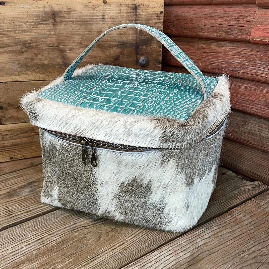 Train Station - Exotic w/ Turquoise Sand Croc