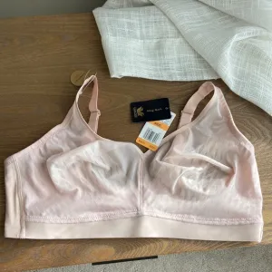 Wacoal semi sheer mesh bra with no wire ultimate lift.